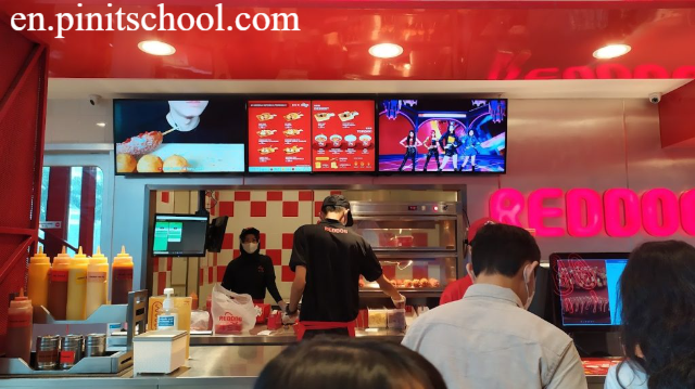 Red Dog Hadirkan Kuliner Korea di Gress Mall Gresik
